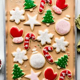 decorated-christmas-sugar-cookies-with-icing-2